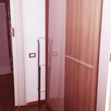 Singlin Apartment *